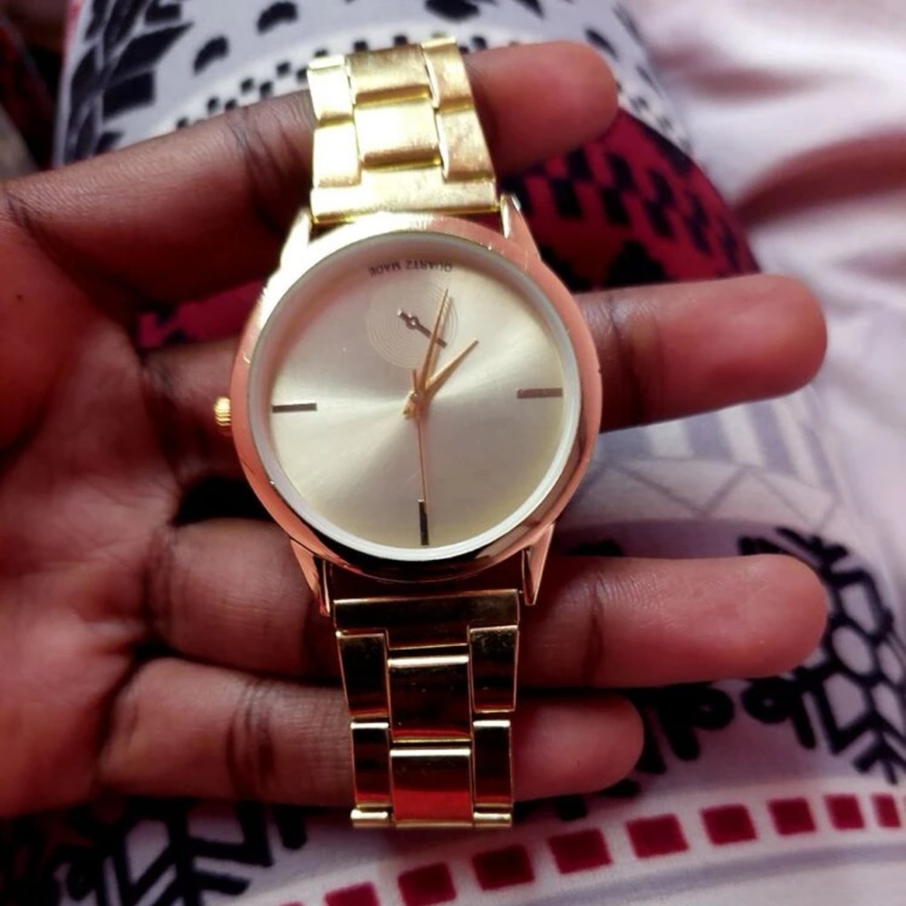 New Luxury Gold Unisex Minimalist Round Pointer Quartz Made Chain Link Watch - Picture 7 of 16
